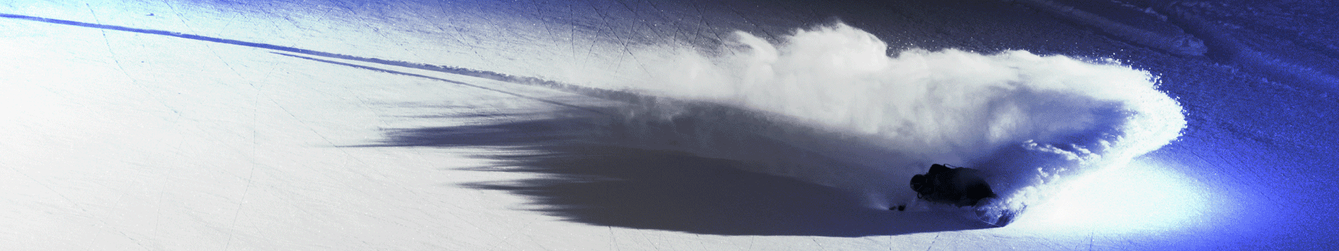 Animated image with a Bike and Snow rider that announces the launch of the Giro Winter Sale. There is text on the image saying Private Sale Black Friday.